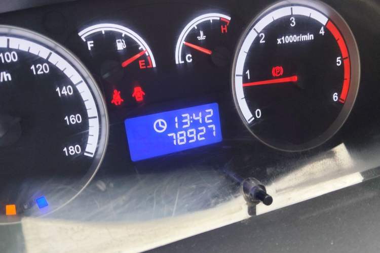 Used Foton Scenic G7 2021 2.0T Diesel Commercial Version Long Wheelbase High Roof 5-Seater Van D20TCIF1 Odometer Close Up