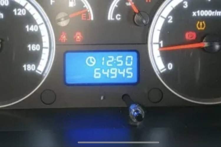 Used Foton Scenic G7 2021 2.4L Gasoline Commercial Version Long Wheelbase High-Roof 2-Seat Van 4K22D4M Odometer Close Up
