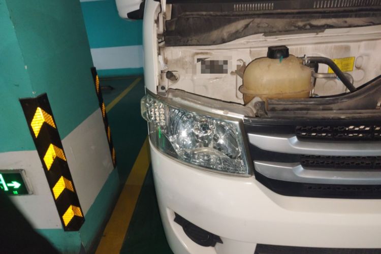 Used Foton Scenic G7 2021 2.4L Gasoline Commercial Version Long Wheelbase High-Roof 5-Seater Van 4K22D4M Right Front Headlight
