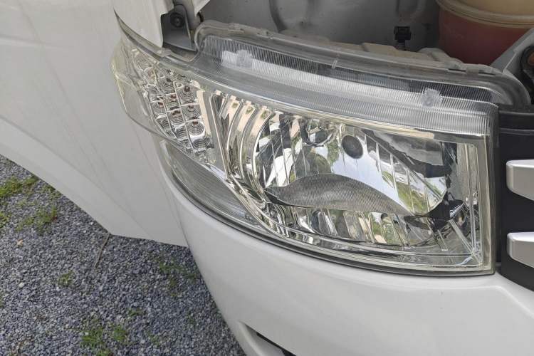 Used Foton Scenic G7  Right Front Headlight
