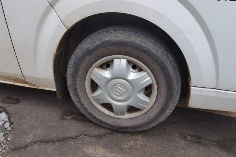 Used Foton Scenic G7 2021 2.4L Gasoline Commercial Version Long Wheelbase High-Roof 2-Seat Van 4K22D4M Right Front Wheel Hub