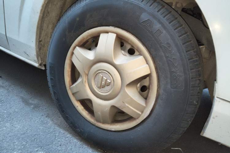 Used Foton Scenic G7 2021 2.4L Gasoline Commercial Version Long Wheelbase High-Roof 2-Seat Van 4K22D4M Right Front Wheel Hub