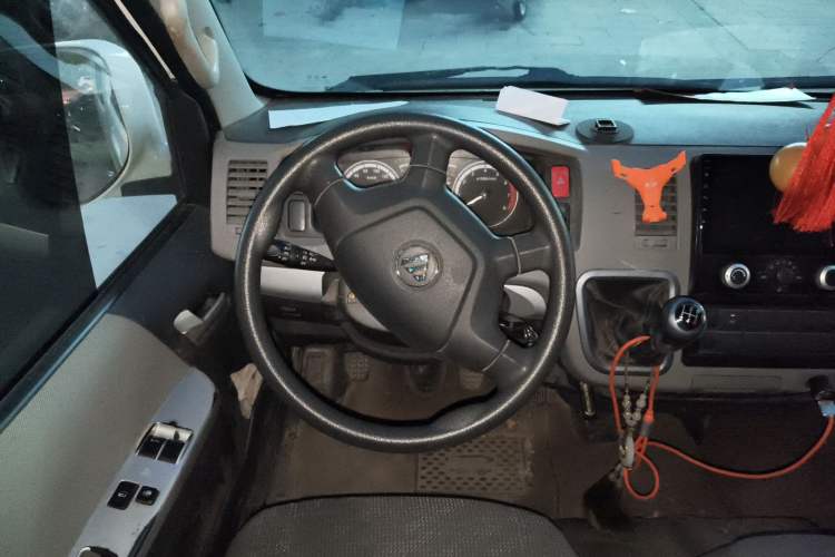 Used Foton Scenic G7 2021 2.4L Gasoline Commercial Version Long Wheelbase High Roof 4-Seater Van – 4K22D4M Steering Wheel