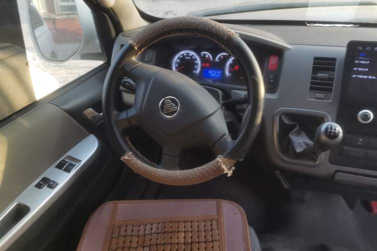 Used Foton Scenic G7 2021 2.4L Gasoline Commercial Version Long Wheelbase High-Roof 5-Seater Van 4K22D4M Steering Wheel