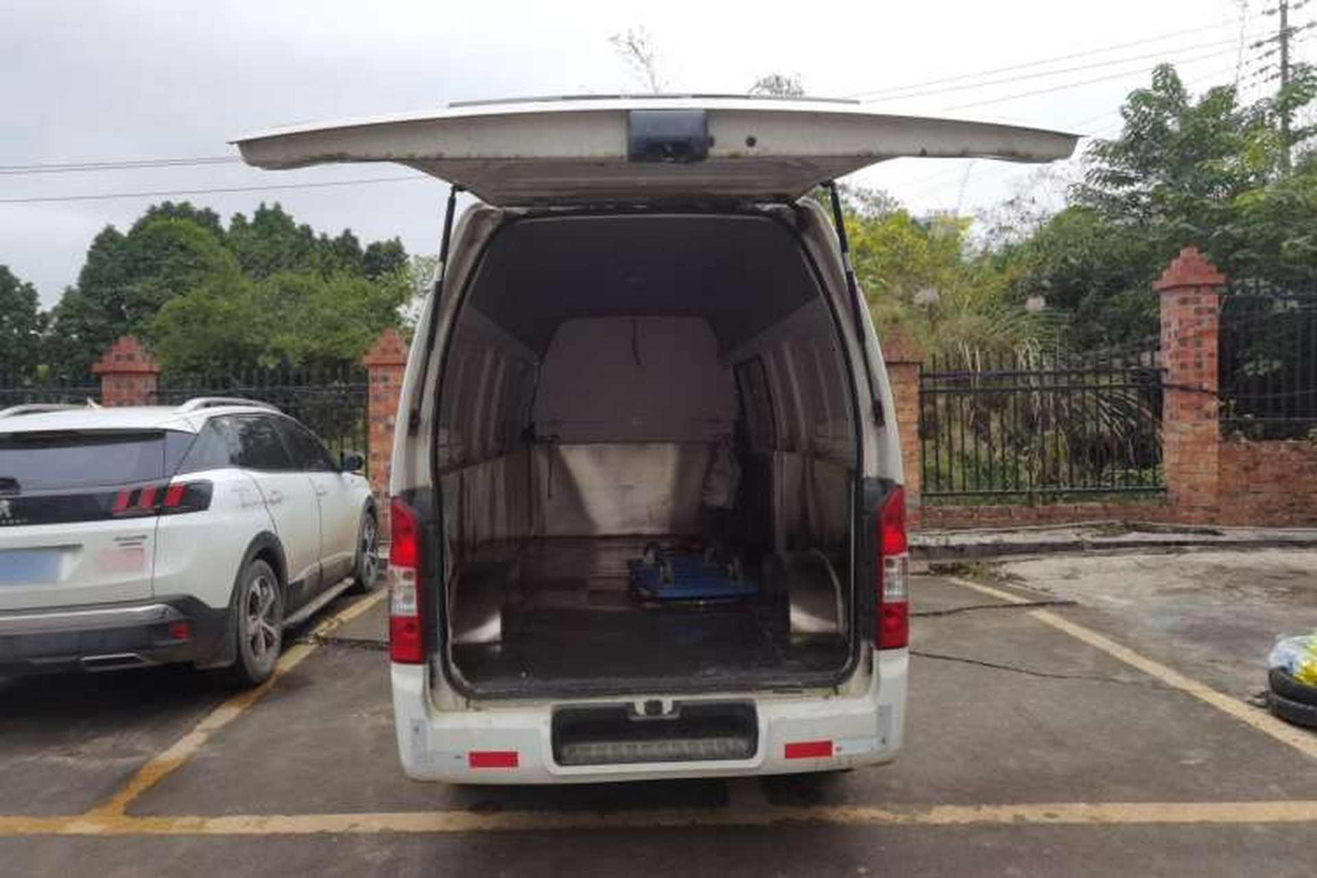 Used Foton Scenic G7 2021 2.4L Gasoline Commercial Version Long Wheelbase High-Roof 2-Seat Van 4K22D4M Trunk