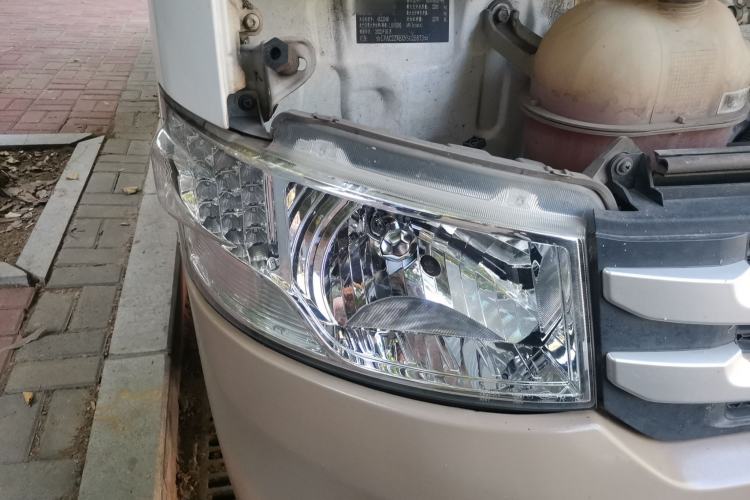 Used Foton Scenic G7 2022 2.4L Gasoline Commercial Version Long Wheelbase High-Roof Van 2 Seats 4K22D4M Right Front Headlight