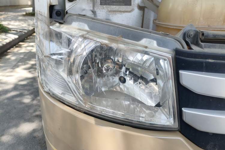 Used Foton Scenic G7 2022 2.4L Gasoline Commercial Version Long Wheelbase High-Roof Van 2 Seats 4K22D4M Right Front Headlight