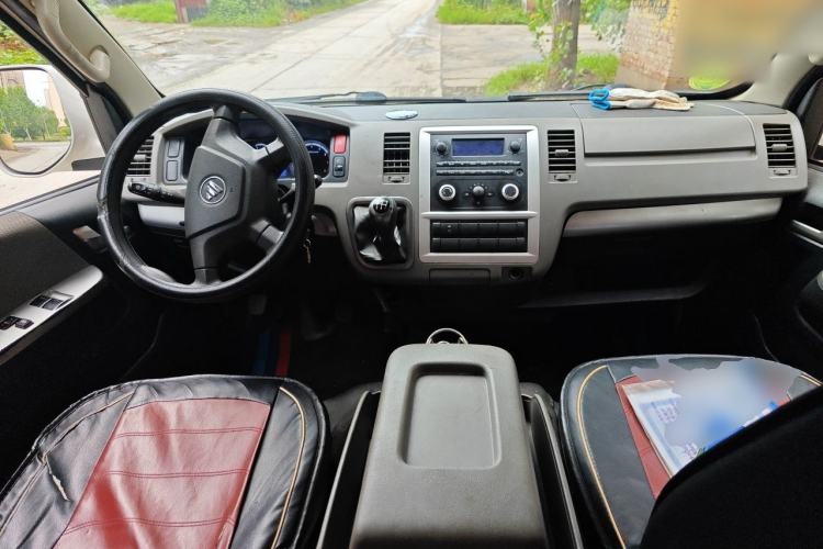 Used Foton Scenic G7 2022 2.4L Gasoline Commercial Version Long Wheelbase High Roof Clear Window 6 Seats 4K22D4M Center Console