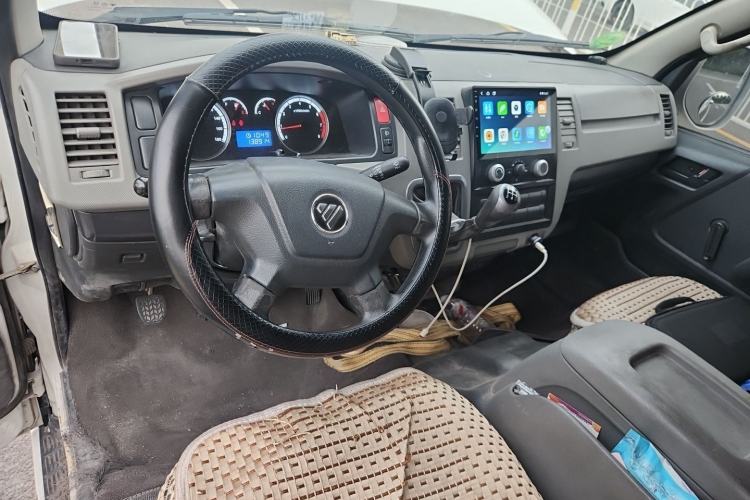 Used Foton Scenic G7 2022 2.4L Gasoline Commercial Version Long Wheelbase Low-Roof Van 2 Seats 4K22D4M Center Console