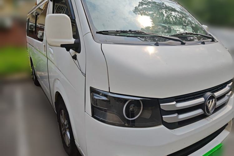 Used Foton Scenic G7 2022 2.4L Gasoline Commercial Version Long Wheelbase Low Roof Open-Window Design 6-Seater – 4K22D4M Front Right 45 Deg
