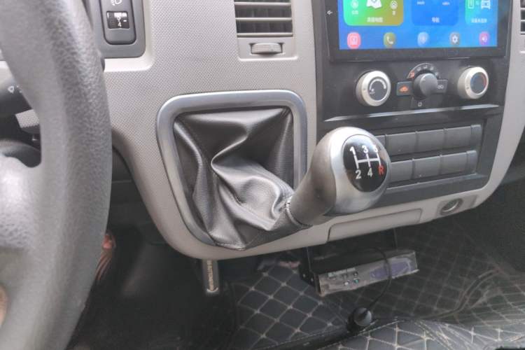 Used Foton Scenic G7 2022 2.4L Gasoline Commercial Version Long Wheelbase High-Roof Van 2 Seats 4K22D4M Gear Lever