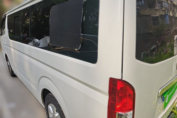 Used Foton Scenic G7 2022 2.4L Gasoline Commercial Version Long Wheelbase Low Roof Open-Window Design 6-Seater – 4K22D4M Rear Left 45 Deg