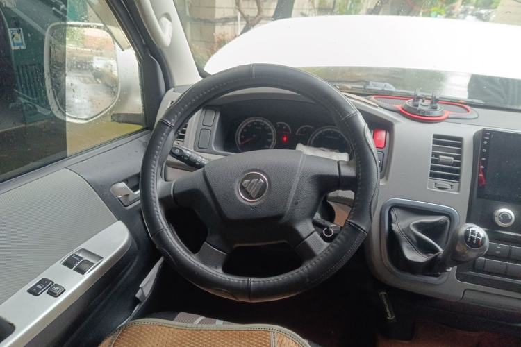 Used Foton Scenic G7 2022 2.4L Gasoline Commercial Version Short Wheelbase High Roof Clear Window 6-Seater – 4K22D4M Steering Wheel
