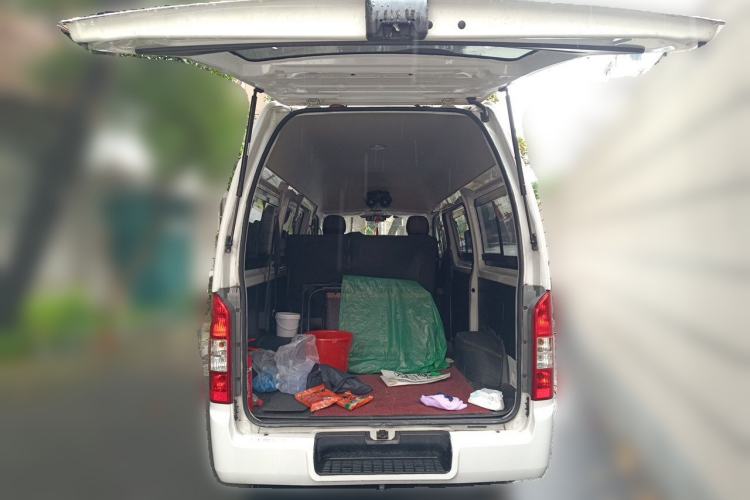 Used Foton Scenic G7 2022 2.4L Gasoline Commercial Version Short Wheelbase High Roof Clear Window 6-Seater – 4K22D4M Trunk