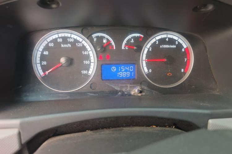 Used Foton Scenic G7 2023 2.4L CNG Commercial Version Long Wheelbase High-Roof Van with 2 Seats Instrument Cluster