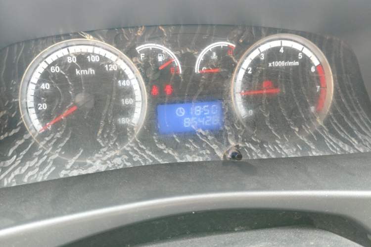 Used Foton Scenic G7  Odometer Close Up