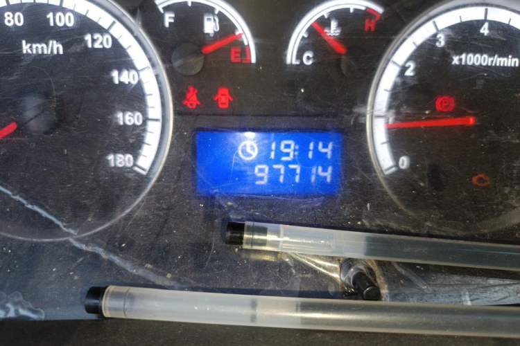 Used Foton Scenic G7 2023 2.4L CNG Commercial Version Long Wheelbase High-Roof Van with 2 Seats Odometer Close Up