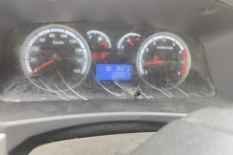 Used Foton Scenic G7  Odometer Close Up