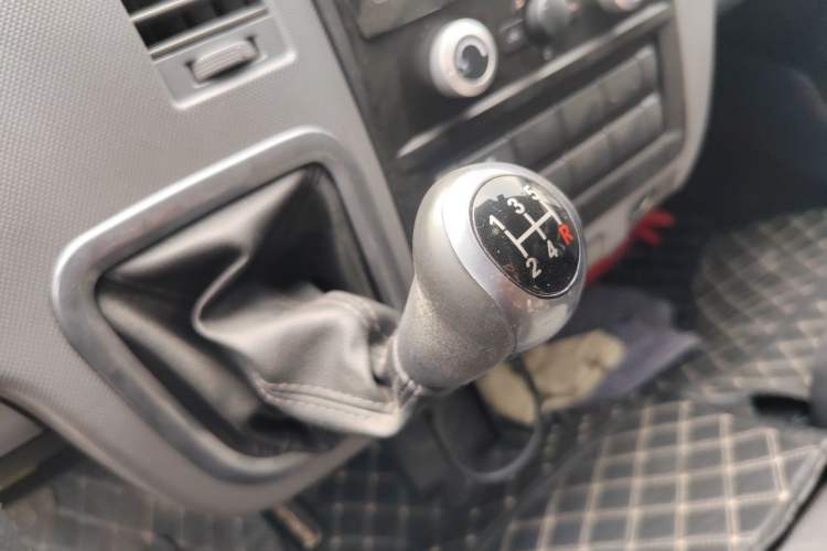 Used Foton Scenic G7  Gear Lever