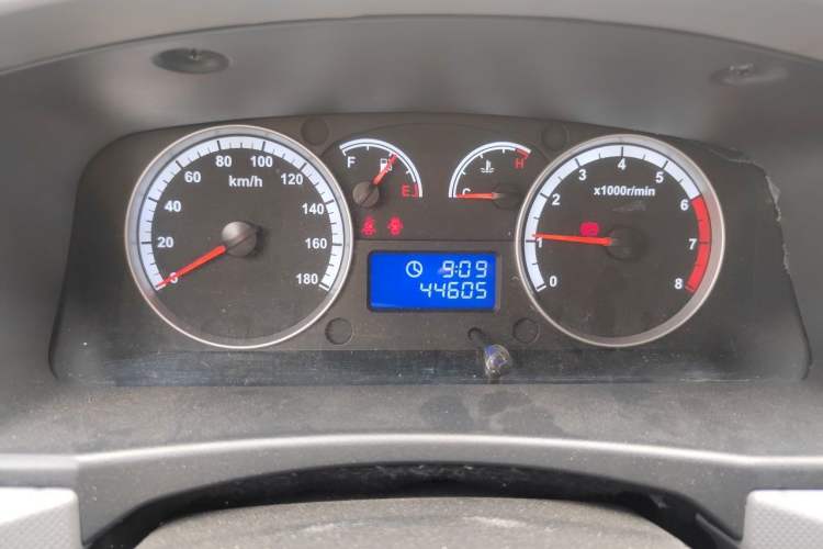 Used Foton Scenic G7  Odometer Close Up