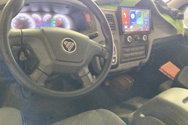 Used Foton Scenic G7 New Energy 2021 Zhilan Cargo Version High-Roof Model Center Console