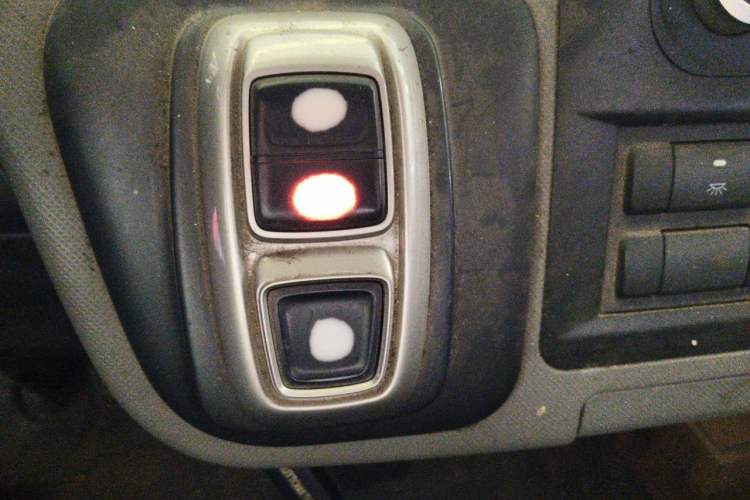 Used Foton Scenic G7 New Energy 2021 Zhilan Cargo Version High-Roof Model Gear Lever