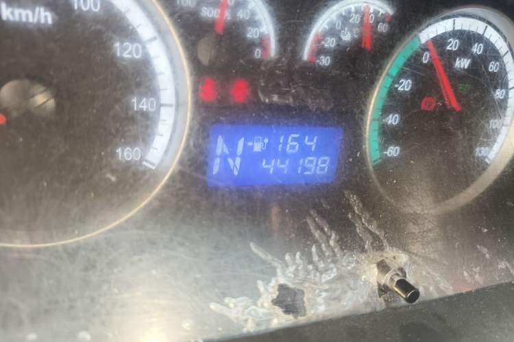 Used Foton Scenic G7 New Energy 2021 Zhilan Cargo Version High-Roof Model Odometer Close Up