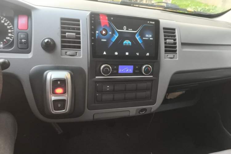 Used Foton Scenic G7 New Energy 2022 Van Long Wheelbase Low Roof 2 Seats with CATL 50.23 kWh Battery Audio And AC Panel