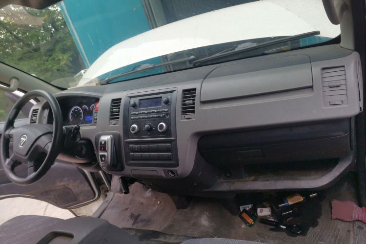 Used Foton Scenic G7 New Energy 2022 Van Long Wheelbase Low Roof 2 Seats with CATL 50.23 kWh Battery Center Console