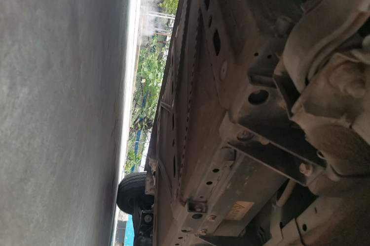 Used Foton Scenic G7 New Energy 2022 Van Long Wheelbase Low Roof 2 Seats with CATL 50.23 kWh Battery Chassis Rear Right
