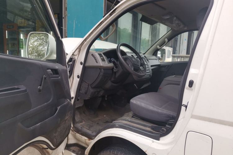 Used Foton Scenic G7 New Energy 2022 Van Long Wheelbase Low Roof 2 Seats with CATL 50.23 kWh Battery Driver Seat