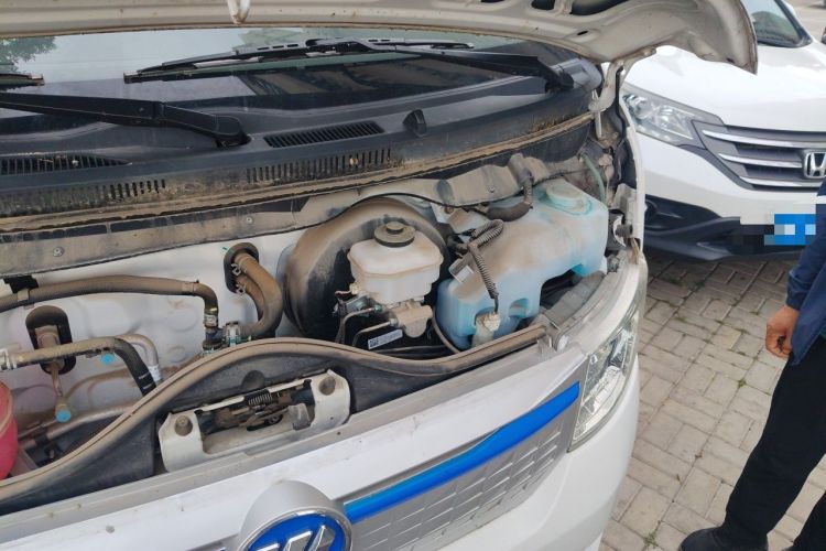 Used Foton Scenic G7 New Energy 2022 Van Long Wheelbase High Roof 2 Seats CATL 50.23 kWh Engine Bay Left