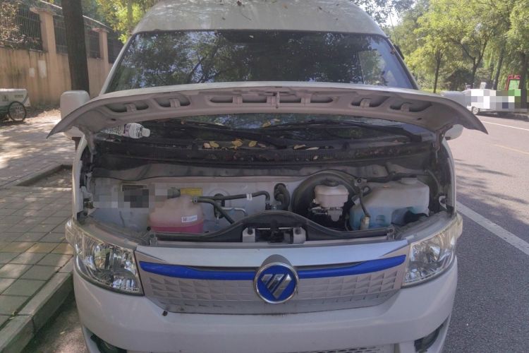 Used Foton Scenic G7 New Energy 2022 Van Long Wheelbase High Roof 5-Seater Equipped with CATL 50.23 kWh Battery Engine Bay