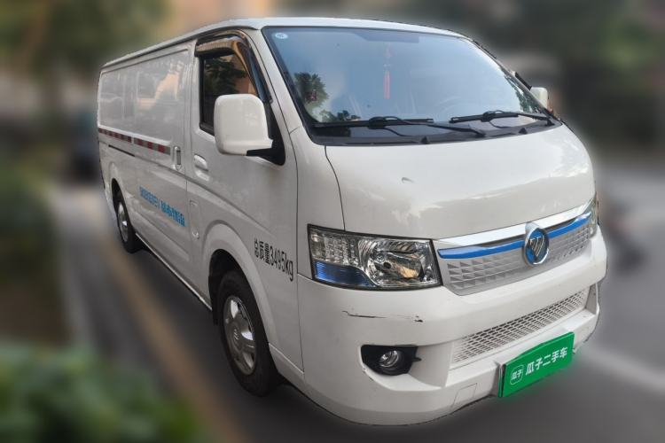 Used Foton Scenic G7 New Energy 2022 Van Long Wheelbase Low Roof 2 Seats with CATL 50.23 kWh Battery Front Right 45 Deg