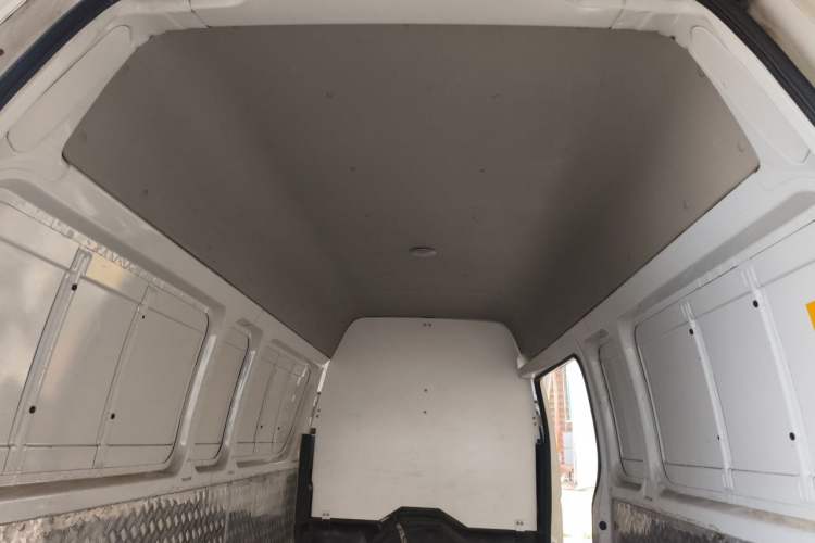 Used Foton Scenic G7 New Energy 2022 Van Long Wheelbase High Roof 2 Seats CATL 50.23 kWh Headliner