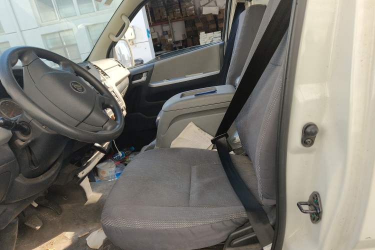 Used Foton Scenic G7 New Energy 2022 Van Long Wheelbase High Roof 2 Seats CATL 50.23 kWh Left Front Seat