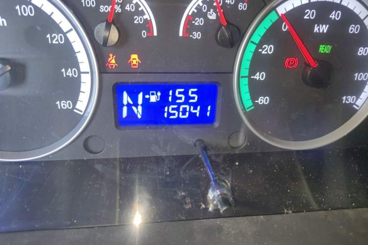 Used Foton Scenic G7 New Energy 2022 Van Long Wheelbase High Roof 5-Seater Equipped with CATL 50.23 kWh Battery Odometer Close Up
