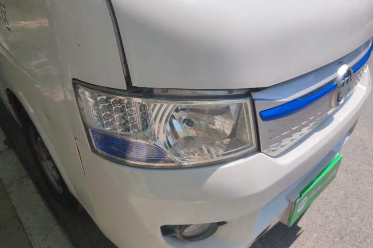 Used Foton Scenic G7 New Energy 2022 Van Long Wheelbase High Roof 2 Seats CATL 50.23 kWh Right Front Headlight