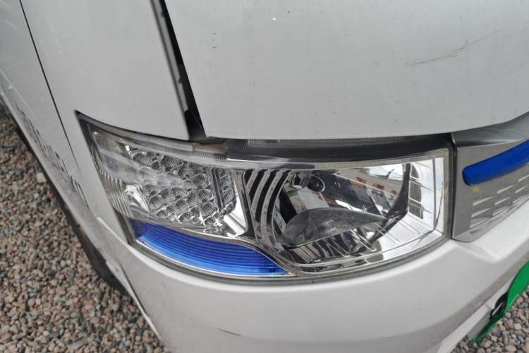 Used Foton Scenic G7 New Energy 2022 Van Long Wheelbase High Roof 2 Seats CATL 50.23 kWh Right Front Headlight