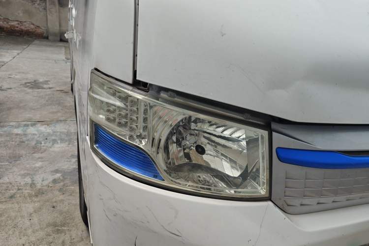 Used Foton Scenic G7 New Energy 2022 Van Long Wheelbase High Roof 2 Seats CATL 50.23 kWh Right Front Headlight