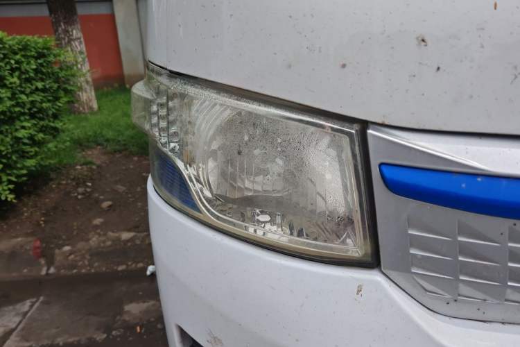 Used Foton Scenic G7 New Energy 2022 Van Long Wheelbase High Roof 2 Seats CATL 50.23 kWh Right Front Headlight