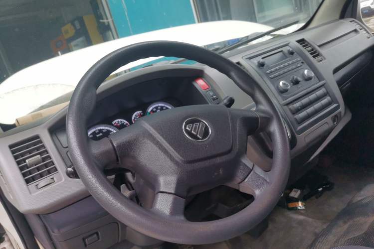 Used Foton Scenic G7 New Energy 2022 Van Long Wheelbase Low Roof 2 Seats with CATL 50.23 kWh Battery Steering Wheel