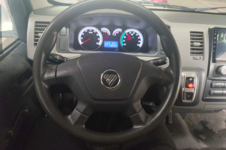 Used Foton Scenic G7 New Energy 2022 Van Long Wheelbase Low Roof 2 Seats with CATL 50.23 kWh Battery Steering Wheel