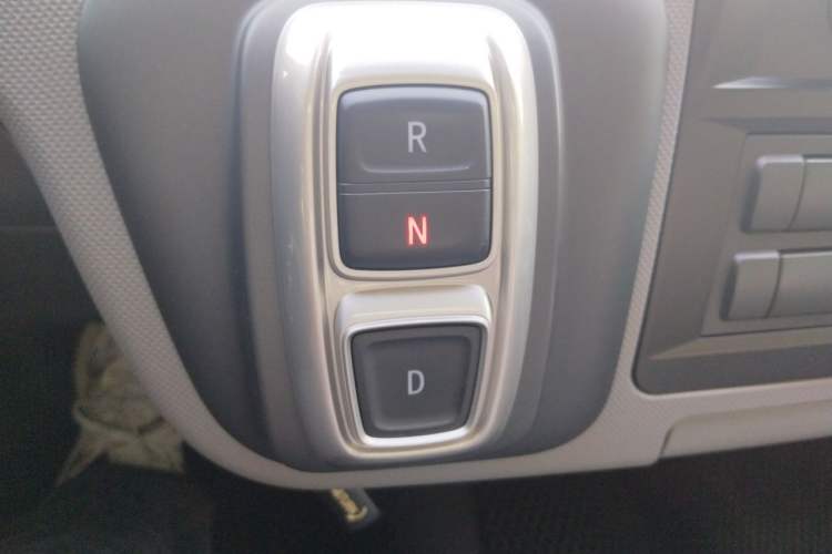 Used Foton Scenic G7 New Energy 2024 Box-Type Van Long Wheelbase High Roof 2 Seats CATL 50.23 kWh Gear Lever