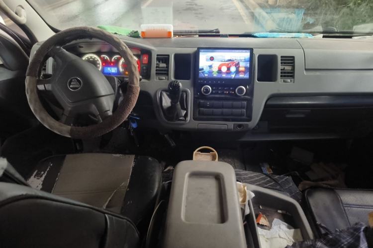 Used Foton Scenic G9 2016 2.4L Commercial Version Long Wheelbase 4G69 Center Console