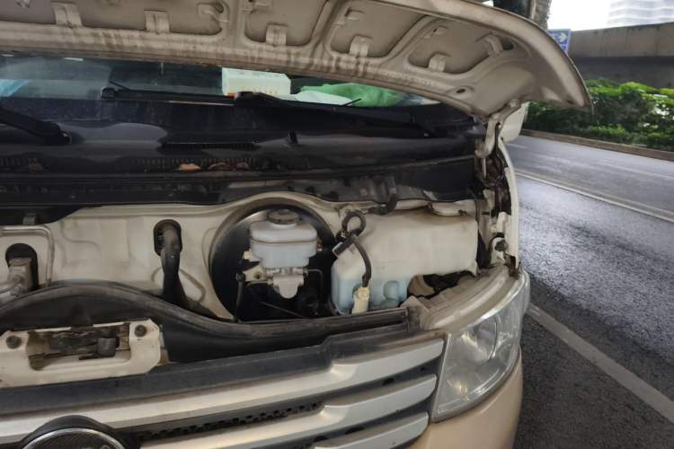Used Foton Scenic G9 2016 2.4L Commercial Version Long Wheelbase 4G69 Engine Bay Left