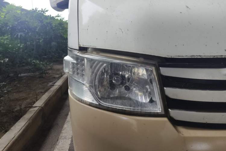 Used Foton Scenic G9 2016 2.4L Commercial Version Long Wheelbase 4G69 Right Front Headlight