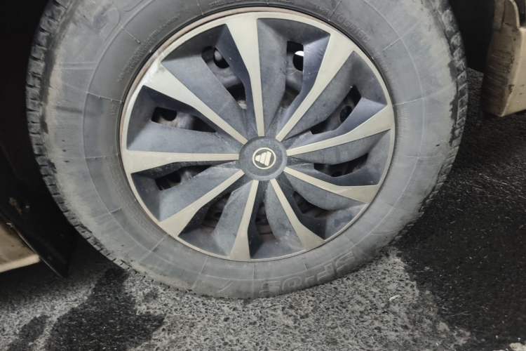 Used Foton Scenic G9 2016 2.4L Commercial Version Long Wheelbase 4G69 Right Front Wheel Hub