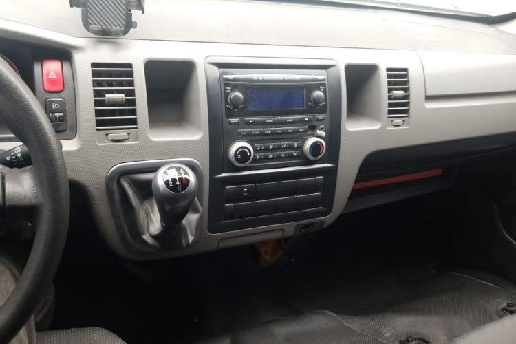 Used Foton Scenic G9 2016 2.4L Commercial Version Long Wheelbase 4G69 Audio And AC Panel