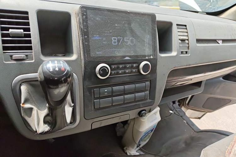 Used Foton Scenic G9 2016 2.4L Commercial Version Long Wheelbase 4G69 Audio And AC Panel